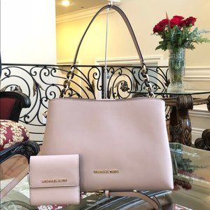 NWT Michael Kors Sofia large satchel&wallet set
